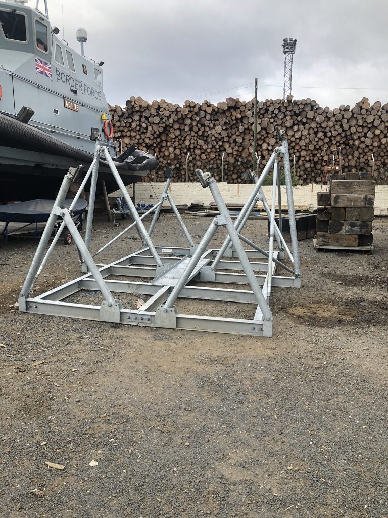 Yacht storage stillage